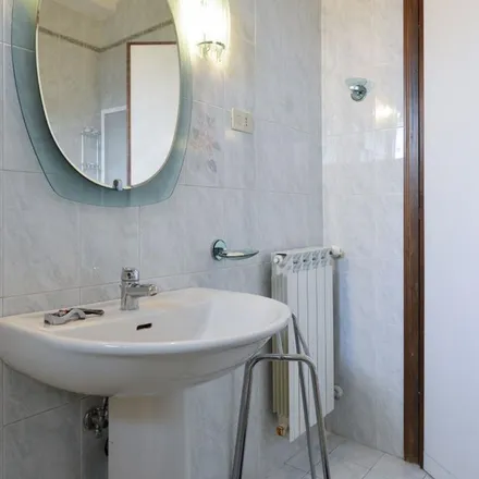 Image 3 - Spendi Meno, Viale Leonardo da Vinci 212, 00145 Rome RM, Italy - Apartment for rent