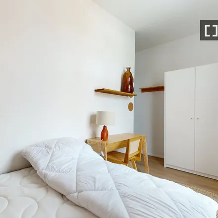 Rent this 12 bed room on Rue de Bosnie - Bosniëstraat 83 in 1060 Saint-Gilles - Sint-Gillis, Belgium