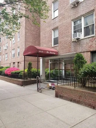 Image 1 - 33-26 92nd Street, New York, NY 11372, USA - Apartment for sale