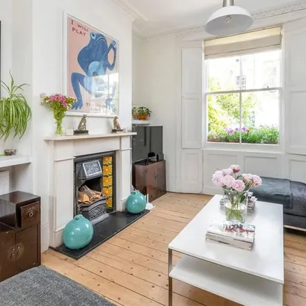 Rent this 4 bed apartment on 63 Willes Road in London, NW5 3DN