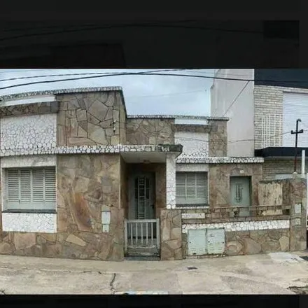 Image 2 - Medrano 1971, Parque Casas, Rosario, Argentina - House for sale