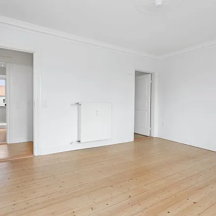 Rent this 2 bed apartment on Kastetvej 74 in 9000 Aalborg, Denmark