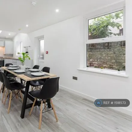 Image 2 - South Bank Road, Liverpool, L7 9LP, United Kingdom - Townhouse for rent