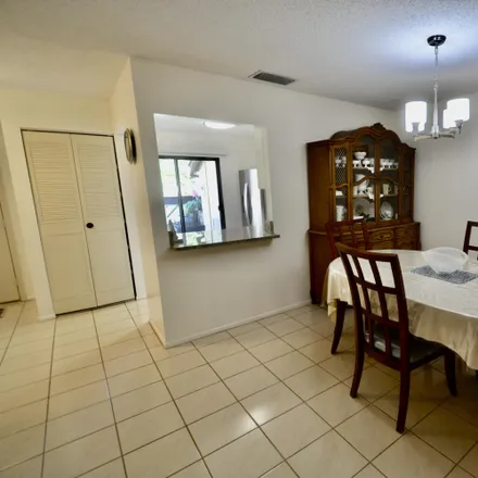 Image 6 - 17 Copperpod Court, Royal Palm Beach, Palm Beach County, FL 33411, USA - Townhouse for sale