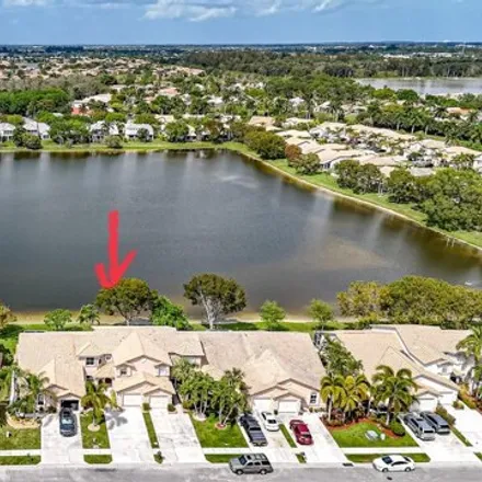 Image 2 - 10694 Lake Shore Drive, Wellington, FL 33414, USA - Townhouse for sale