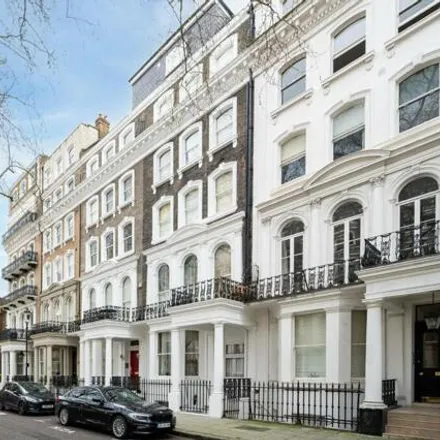 Image 2 - Suzanne Neville, 29 Beauchamp Place, London, SW3 1NZ, United Kingdom - House for rent