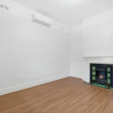 Image 4 - Ewart Street, Dulwich Hill NSW 2203, Australia - Apartment for rent