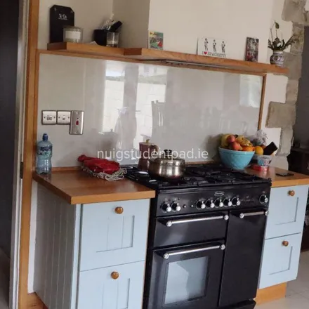 Image 1 - 38 Ashleigh Grove, Knocknacarra, Galway, H91 V6W0, Ireland - Apartment for rent