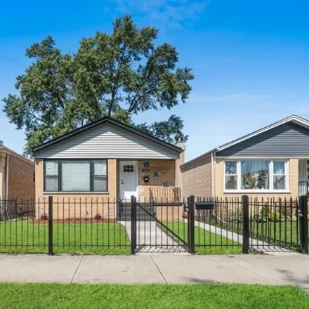 Buy this 3 bed house on 7328 S Winchester Ave in Chicago, Illinois