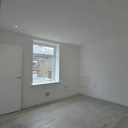 Image 1 - East Road, Tylorstown, CF43 3DN, United Kingdom - Townhouse for rent