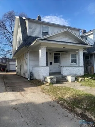 Image 2 - 1105 Martin Avenue, West Toledo, Toledo, OH 43612, USA - House for sale