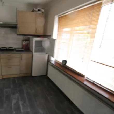 Rent this studio apartment on The Valentine in Perth Road, London