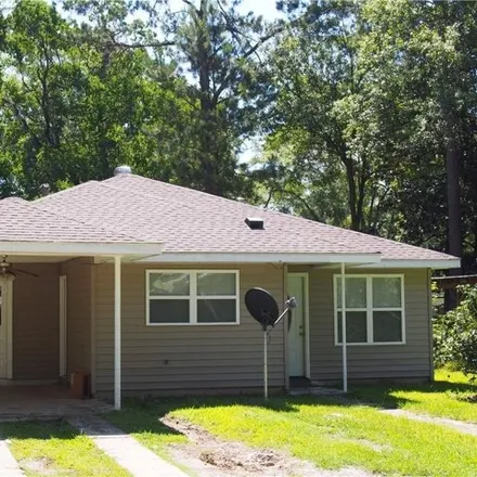 Rent this 3 bed house on 214 North Scanlan Street in Hammond, LA 70401