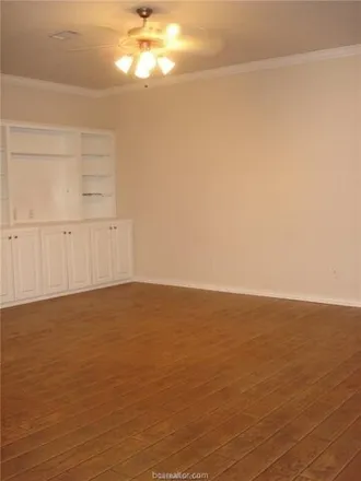 Image 3 - 2825 Normand Drive, College Station, TX 77845, USA - Condo for sale