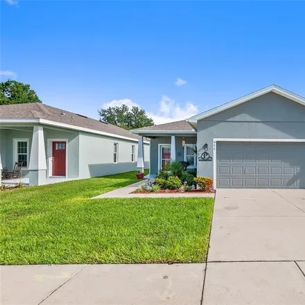 Buy this 3 bed house on 2 Vi Road in Polk County, FL 33880