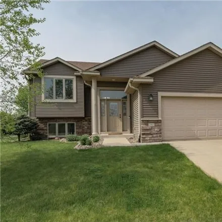 Buy this 4 bed house on 2467 Ashland Drive Northwest in Rochester, MN 55901