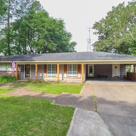 Buy this 3 bed house on 5011 Ashley Drive in Jackson, MS 39211
