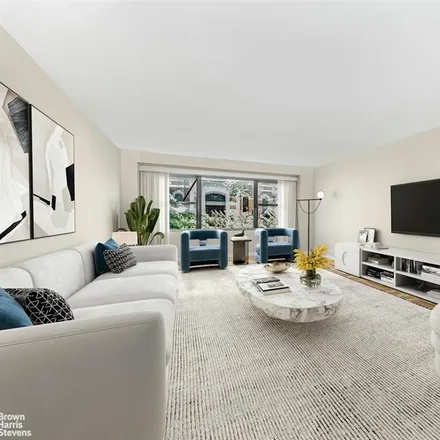 Buy this studio apartment on 650 PARK AVENUE 2F in New York