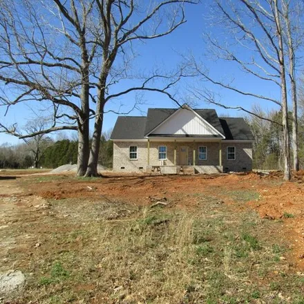 Image 2 - 2432 Nashville Highway, Wallace Acres, Lewisburg, TN 37091, USA - House for sale