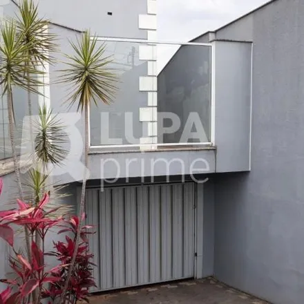 Buy this 3 bed house on Rua Henrique Mazzei in Vila Isolina Mazzei, São Paulo - SP