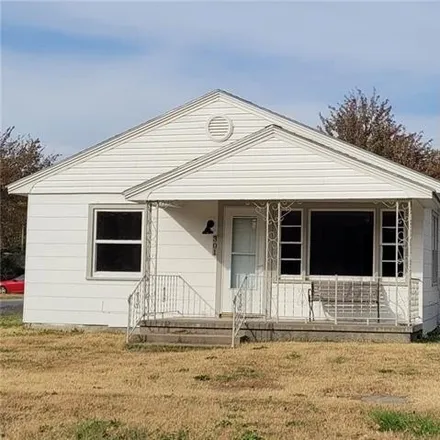 Buy this 4 bed house on 128 North 6th Street in Arma, KS 66712