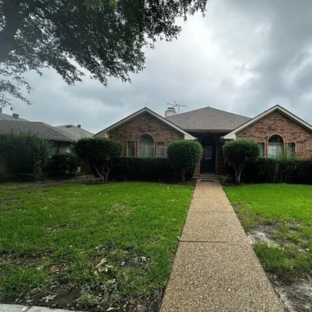 Buy this 3 bed house on 2835 Hickory Bend Drive in Garland, TX 75044