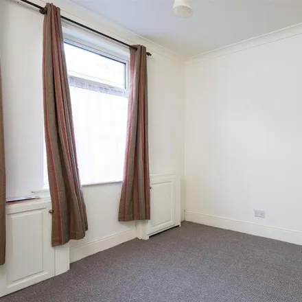 Image 2 - Queen Victoria Street, York, YO23 1HW, United Kingdom - Townhouse for rent