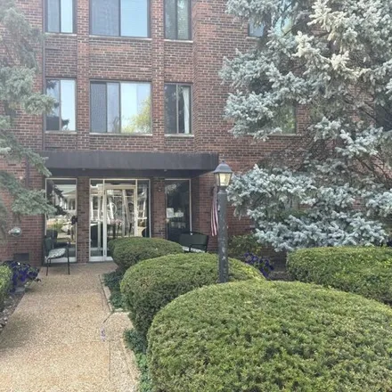 Image 2 - 110 S Dunton Ave Apt 3I, Arlington Heights, Illinois, 60005 - House for rent