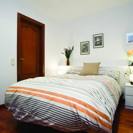 Rent this 2 bed apartment on Carrer de la Diputació in 71, 08001 Barcelona