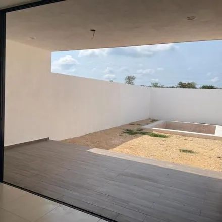 Buy this 3 bed house on unnamed road in Fraccionamiento Las Américas, 97302 Mérida