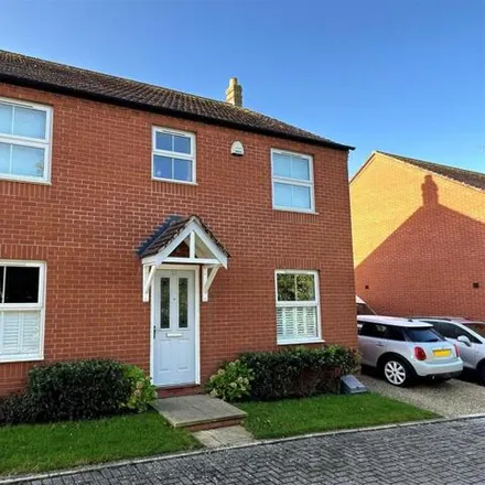 Buy this 4 bed house on David Way in Stratford-upon-Avon, CV37 0UH