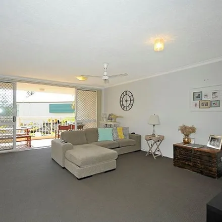 Image 3 - Venice Lodge, Venice Street, Mermaid Beach QLD 4218, Australia - Apartment for rent