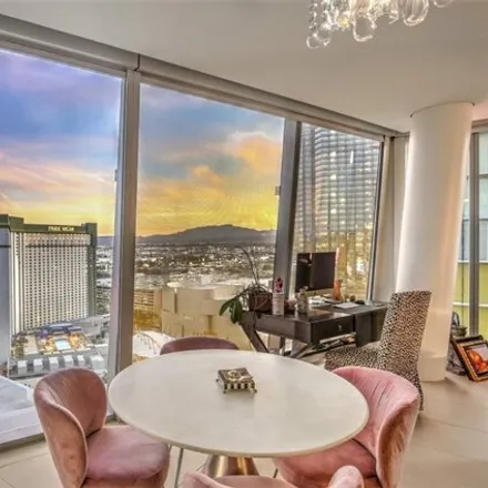 Image 2 - The Crystals, Harmon Place, Paradise, NV 89158, USA - Condo for rent