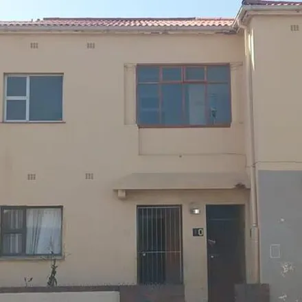 Image 1 - Signal Street, Quigney, East London, 5201, South Africa - Apartment for rent
