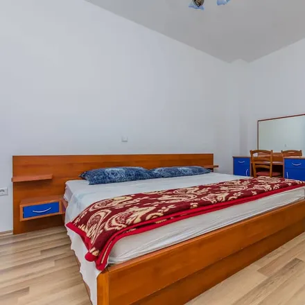 Rent this 3 bed apartment on 21310 Grad Omiš