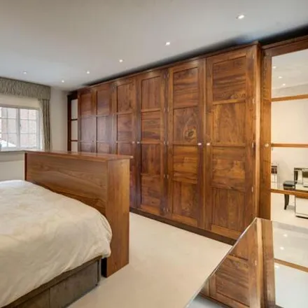 Image 5 - 1 Catherine Wheel Yard, London, SW1A 1DR, United Kingdom - Apartment for sale