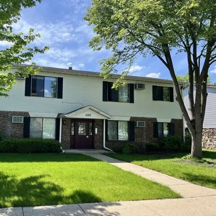 Rent this 2 bed house on 498 South Frontenac Road in Aurora, IL 60504