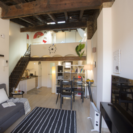 Rent this 2 bed apartment on Muralla Árabe in Carrer de les Salines, 46003 Valencia