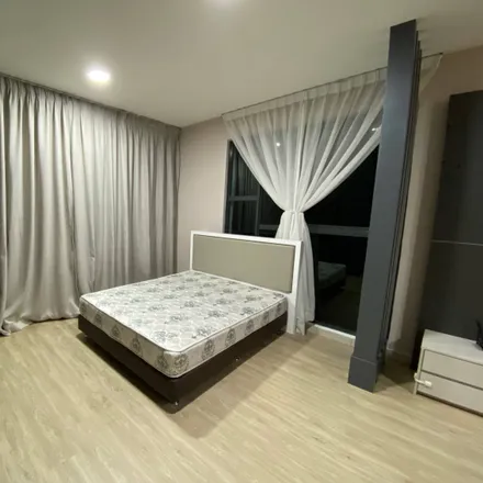 Rent this studio apartment on Middle Ring Road 2 in Ulu Kelang, 54200 Ampang Jaya Municipal Council