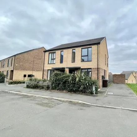Rent this 2 bed duplex on Park Grange Drive in Sheffield, S2 3BR