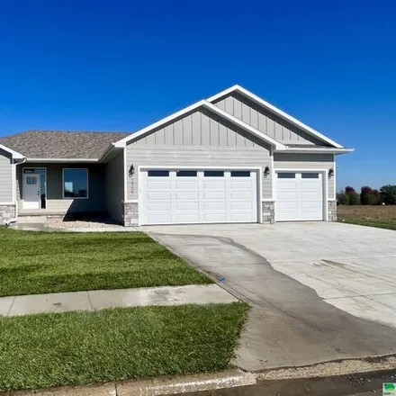 Image 1 - 1603 Country Club Drive, Elk Point, SD 57025, USA - House for sale