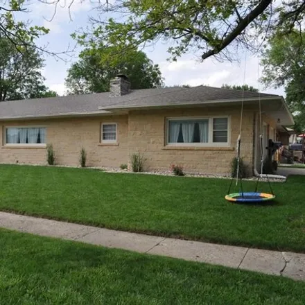 Buy this 3 bed house on 928 West 15th Street in Carroll, IA 51401