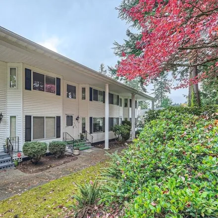 Buy this 2 bed townhouse on 32600 1st Avenue South in Federal Way, WA 98003