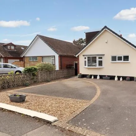 Buy this 4 bed house on Golf Drive in Nuneaton, CV11 6ND