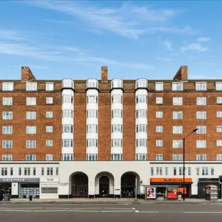 Image 6 - Latymer Court, Hammersmith Road, London, W6 8BS, United Kingdom - Apartment for rent