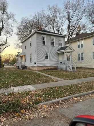 Buy this 4 bed house on 345 South Harrison Avenue in Kankakee, IL 60901