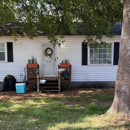 Rent this 2 bed apartment on 51 East Drive in Holiday Mobile Home City, Jacksonville