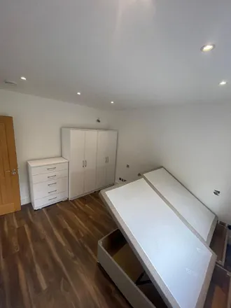 Rent this studio house on Cleveland Gardens in London, NW2 1DX