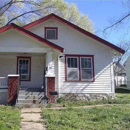 Buy this 2 bed house on 346 West Miami Street in Paola, KS 66071