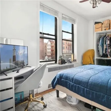 Image 3 - 41-21 42nd Street, New York, NY 11104, USA - Condo for sale
